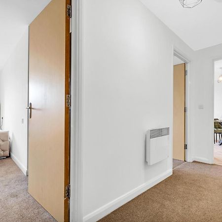 Stylish 4Th Floor 2 Bedroom En Suite City Centre Apartment With Parking By Azura Nights Birmingham Esterno foto